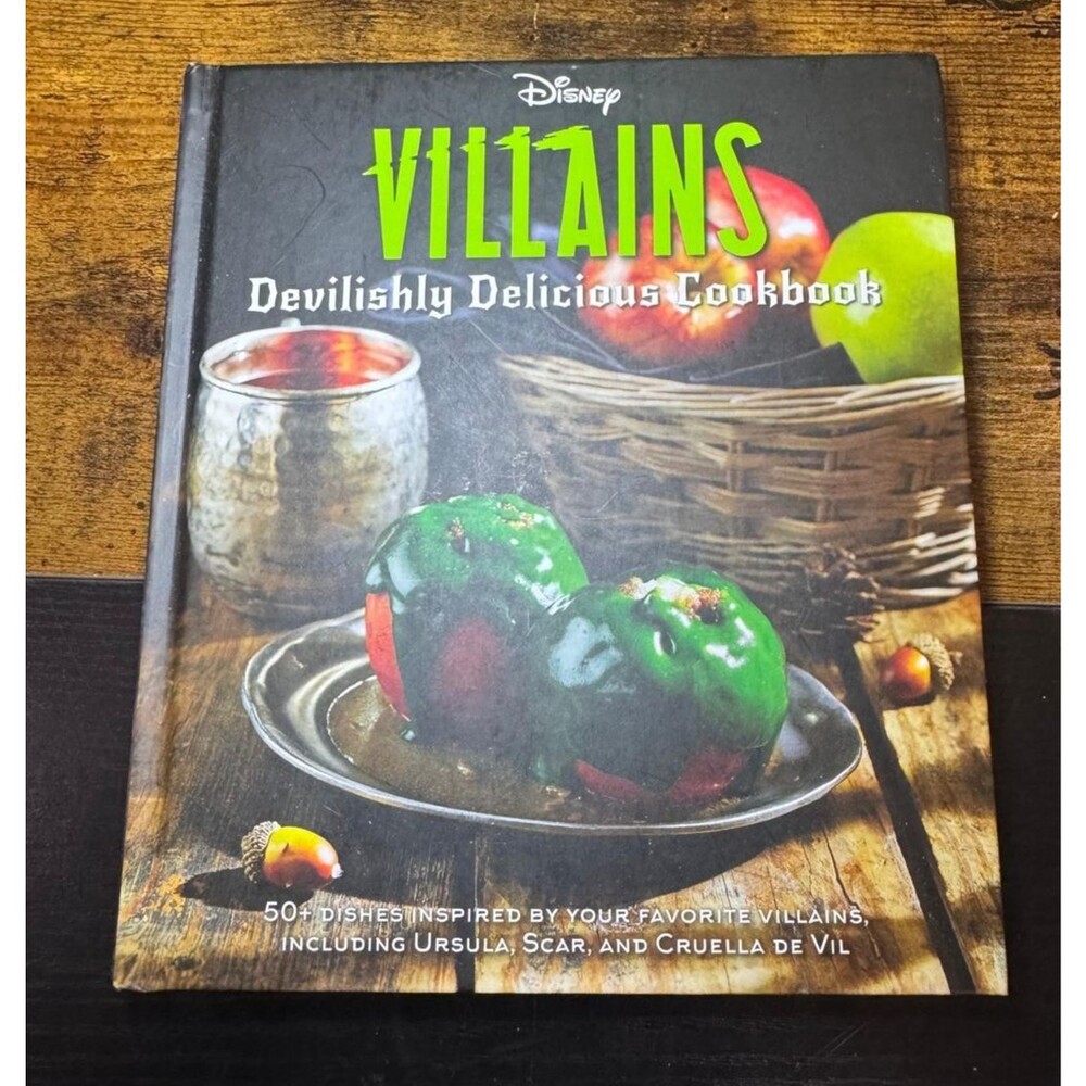 Disney Villains: Devilishly Delicious Cookbook by Tremaine, Julie